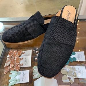 Free People mules/ slides!